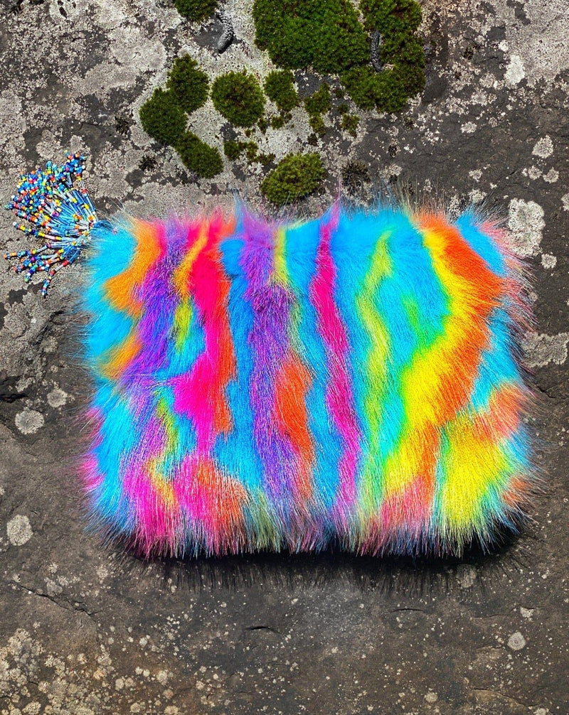 Magic Fluff Puff Clutch