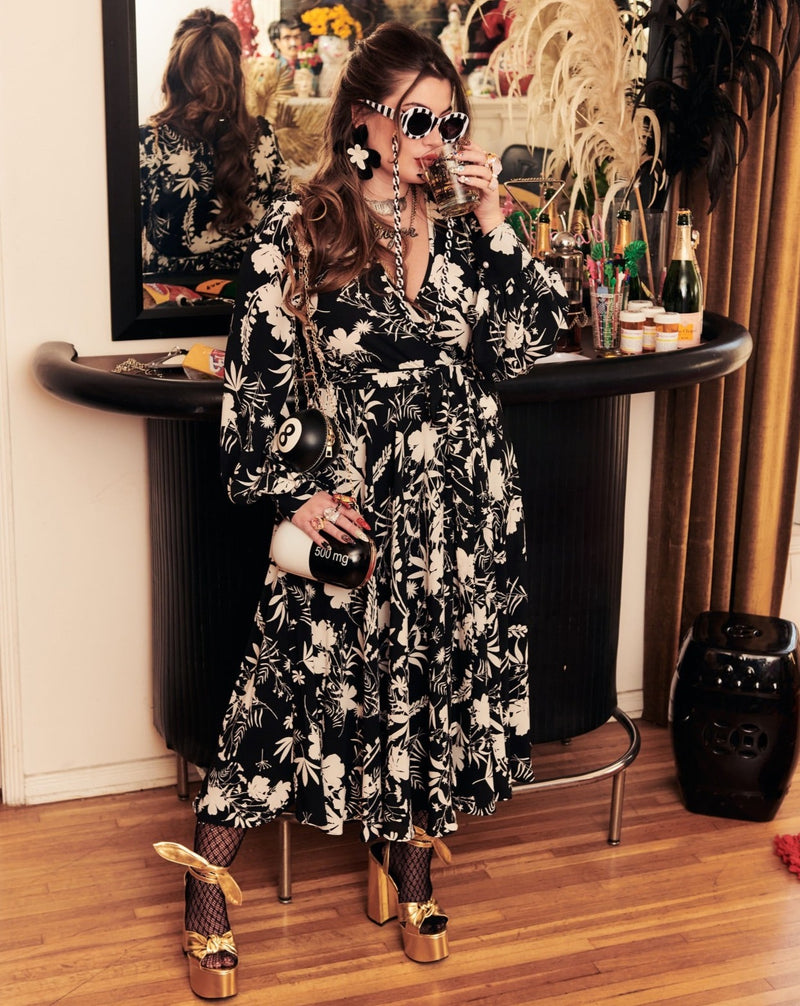 LilyPad Midi Dress Dahlia Black Meghan Fabulous